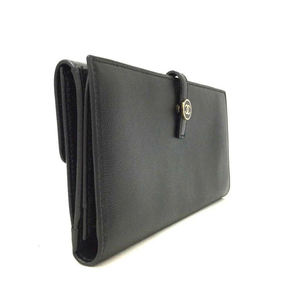 100% Auth Chanel Coco Button Cc Bifold Wallet - image 3